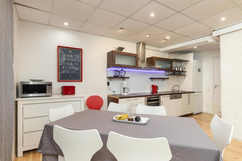 70m2 Golden Apartments Tallinn — отель с удобствами в таллине