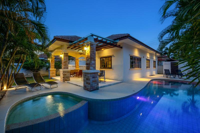 Orchid Paradise Homes OPV 05 — отель с удобным расположением в Хуа