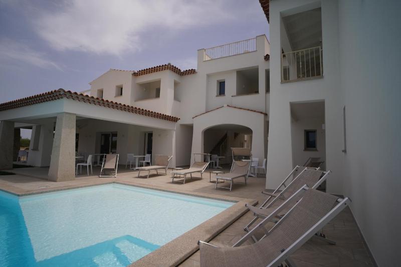 Villa Lentischio a Budoni - Elegante villa con piscina