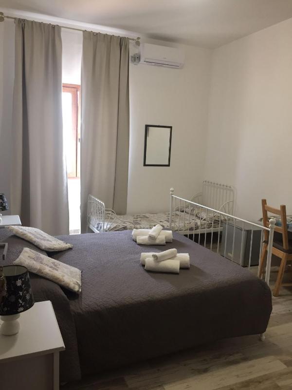 Da Patrizia a Santa Teresa: Affittacamere con Terrazza