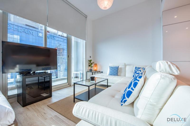 Цены на Airy Studio in Studio One Dubai Marina by Deluxe Holiday Homes в Дубае