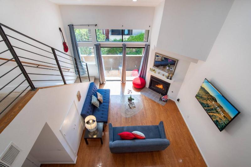 Franklin Hollywood Bowl Loft — отель с удобствами в Лос-Анджелесе