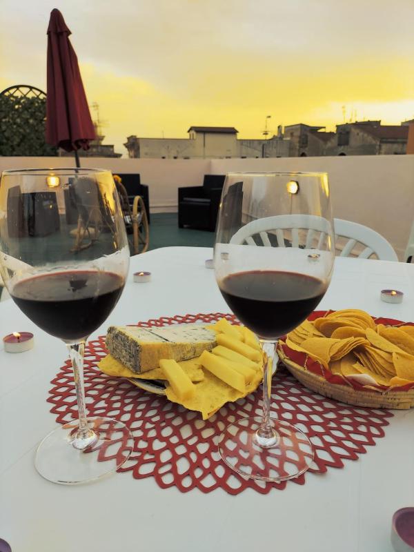 Rosa's Apartment a Cagliari - Spazioso con terrazza
