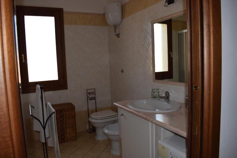Casa rosa dei venti a Pula - Casa vacanze con terrazza