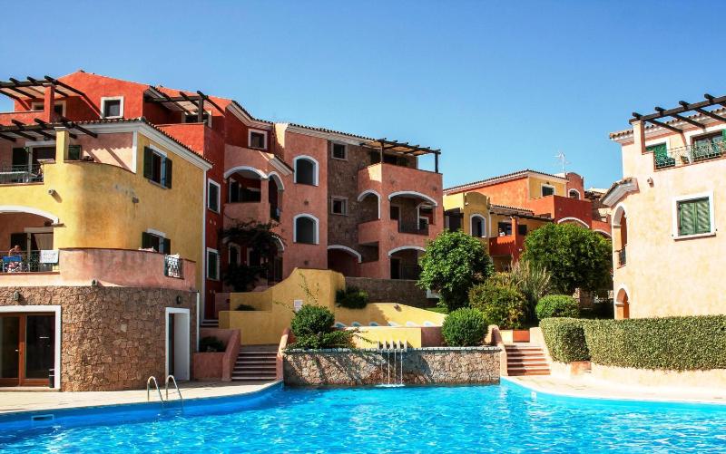 Reggia Di Nausicaa a Santa Teresa: Stile sardo e piscina