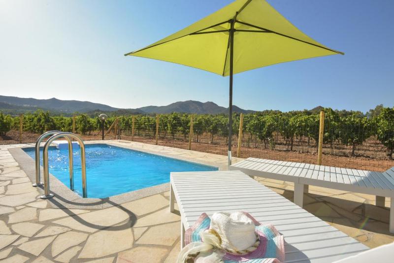 Villetta Saeprus a Muravera - Villa con piscina e Wi-Fi