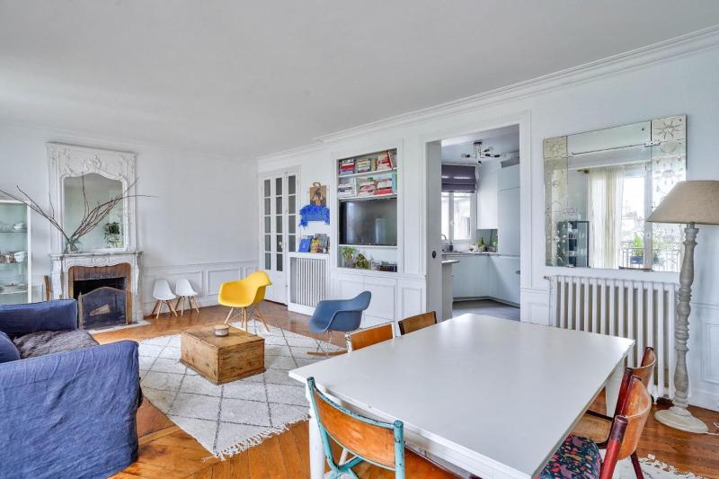 Sumptuous apartment of 140m2 in the 11th — отель с удобным расположением в Париже