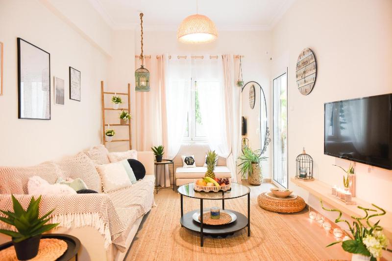 Acropolis Sweet House 2 — отель с удобствами в Афины