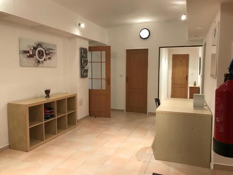 Party bunker apartment — отель с удобствами в Праге