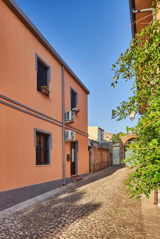al VICOLO VI a Sardara - Lussuoso B&B con terrazza