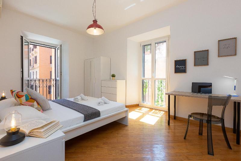 Цены на Cesare apartment By Rental in Rome в Риме
