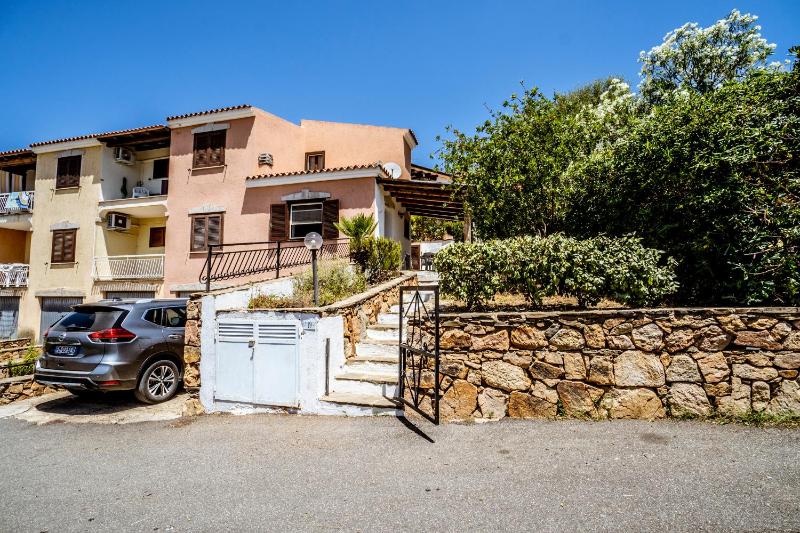 La Collinetta a Budoni - Deliziosa Villa con BBQ