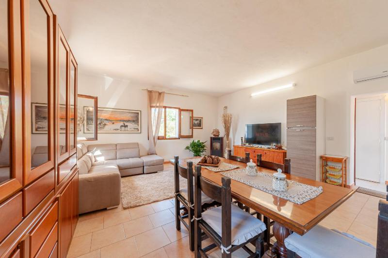 Tramontana a Castelsardo - Spaziosa Casa con Giardino