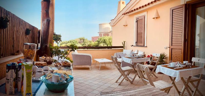 B&B Domo La Laguna a Cabras - Incantevole vista città