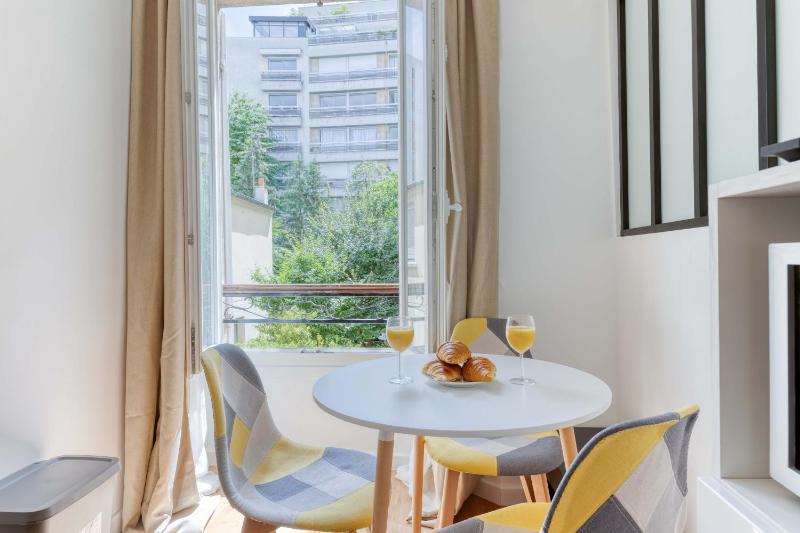 New 1 Bedroom Flat in the Heart of Paris 12 — отзывы гостей и цены