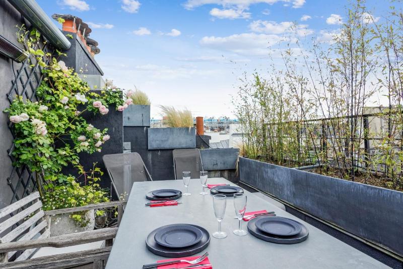 T3 4 stars with terrace and rooftop - Welkeys — забронировать отель в Париже