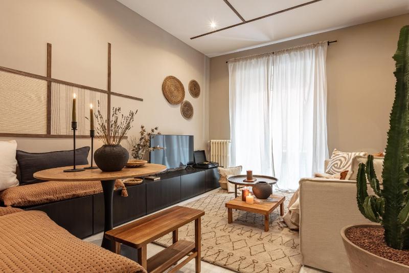 GOBI - 1 bedroom apartment with office in Chamberi — отель с удобствами в Мадриде