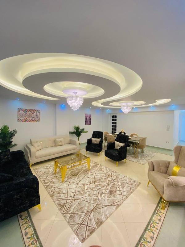 Цены на Luxury 3 bedroom Apartment with a great Seaview в Александрии