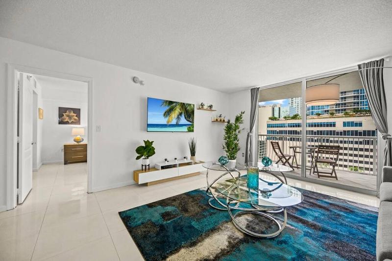Amazing location W Parking in Miami — забронировать отель в Майами