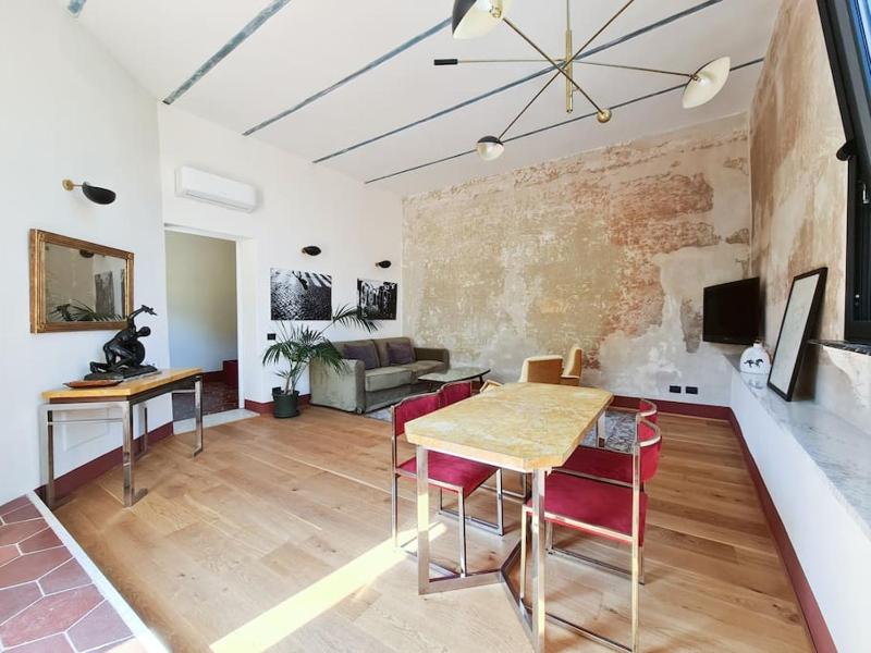 Boutique Penthouse with terrace, Spanish Steps — отель в Риме, Италия