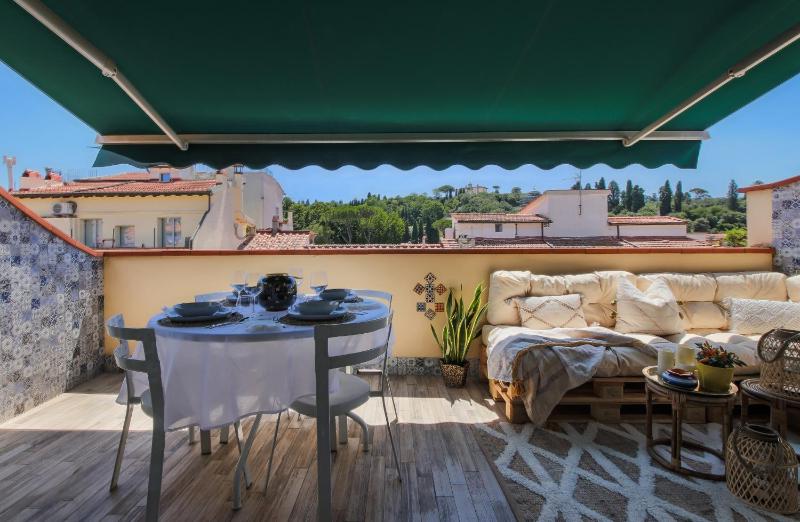 Цены на Apartments Florence - Florence Magic House в Флоренции