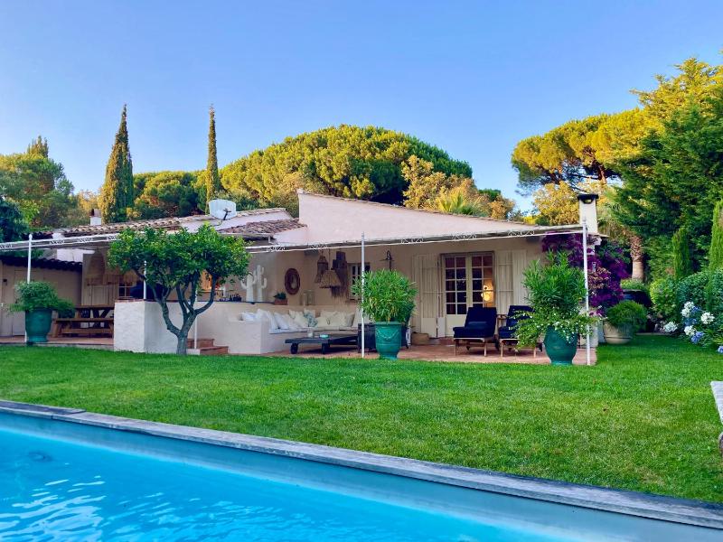Villa Les Muscadines Saint Tropez, Plage de Tahiti Pampelonne — отзывы гостей и цены