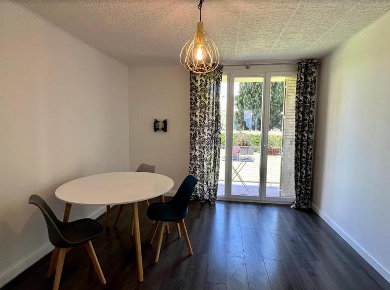 Nice Apartement 20 mins from the beach — отель с удобным расположением в Николь