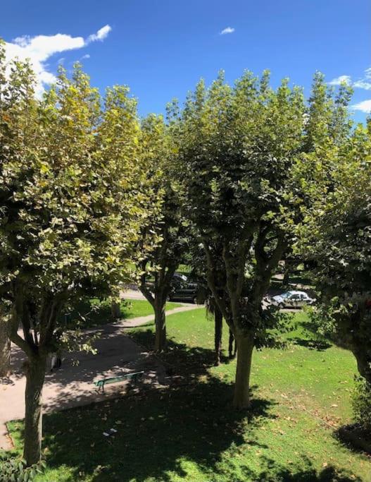 Apartement 5 rooms 20 mins from the beach — отель в Николь, Франция