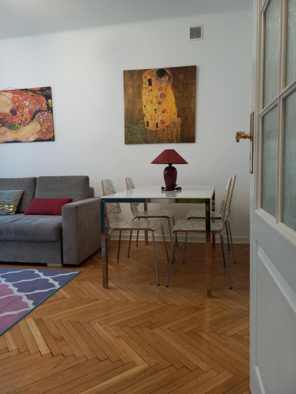 APARTAMENTY-MI PLAC ZAMKOWY — отель с удобным расположением в Варшаве