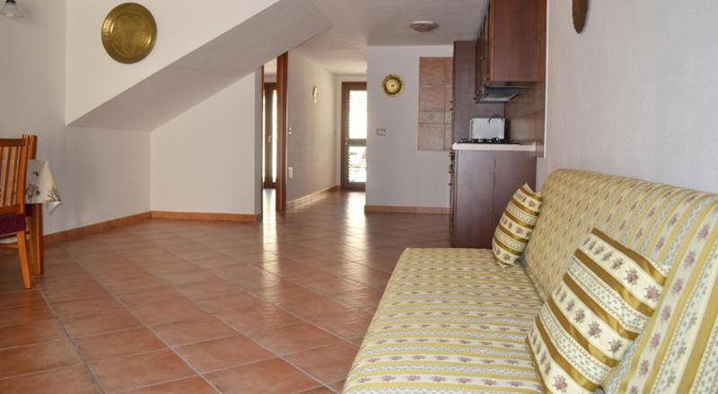 Villa Gioiosa a Cabras - Lussuosi Appartamenti con Giardino