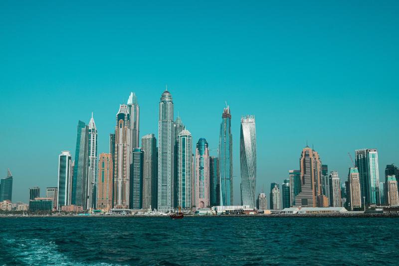 Lovely Dubai Marina Apt - Partial Sea view — отель с удобным расположением в Дубае