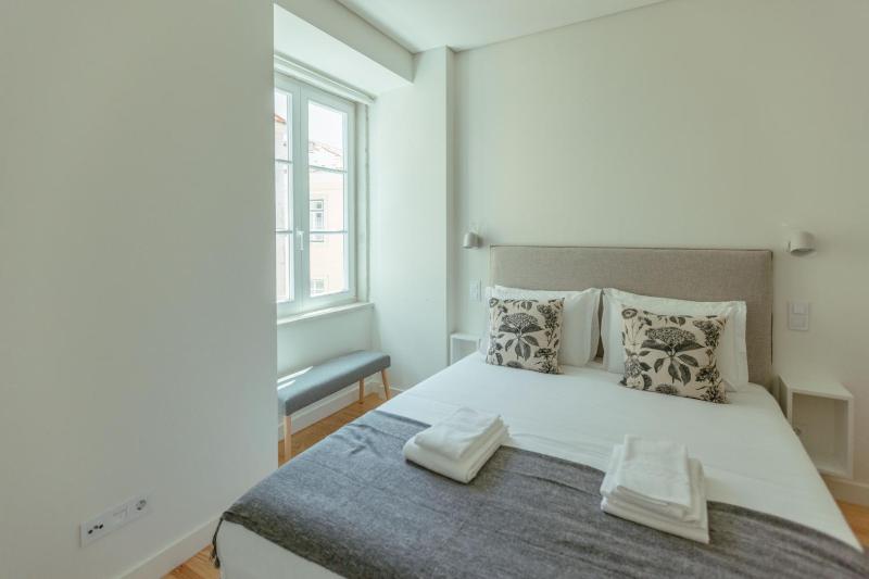 Trindade 19 Apartments - 1A Arinto — отель с удобствами в Лиссабоне