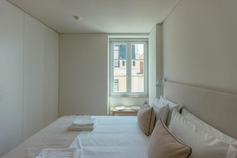 Trindade 19 Apartments - 2A Castelao — отель с удобным расположением в Лиссабоне