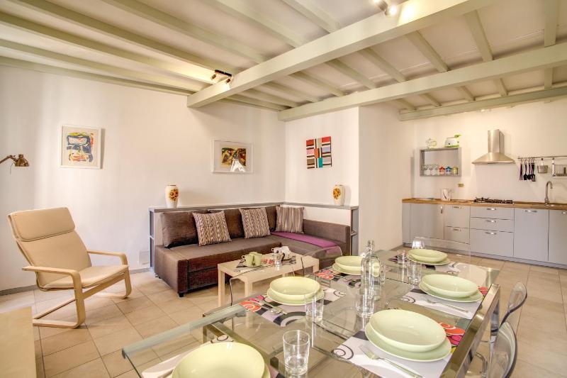 Цены на Three Bedroom Apartment Campo dei Fiori в Риме