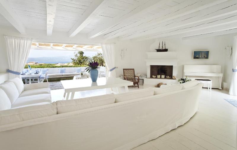 Villa dei Tramonti a Porto Rotondo - Elegante vista mare