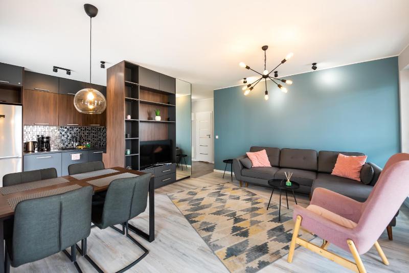 Yellow Soho Factory Apartment — комфортный отель в Варшаве