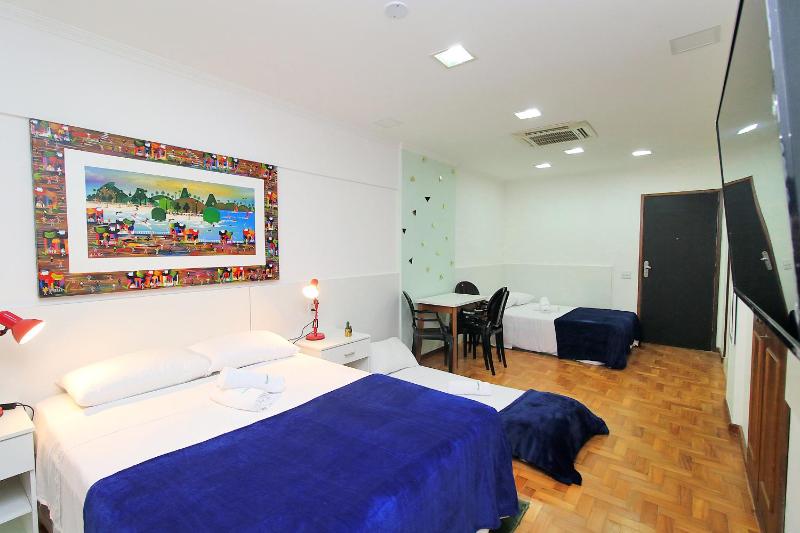 Rio Spot Homes Copacabana C058 — отель в Рио, Бразилия