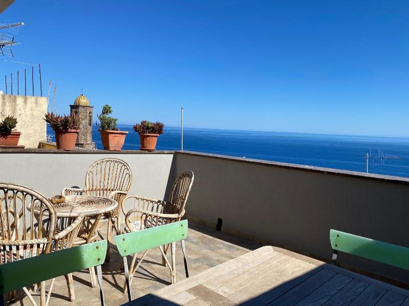 La Casa Rosa a Castelsardo - Spazioso appartamento vista