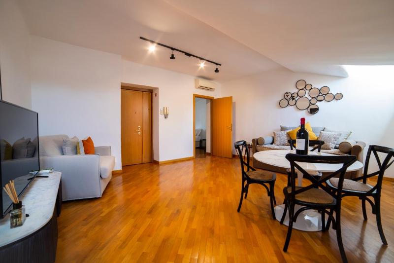 Inn Lucina 35 — отель с удобствами в Риме