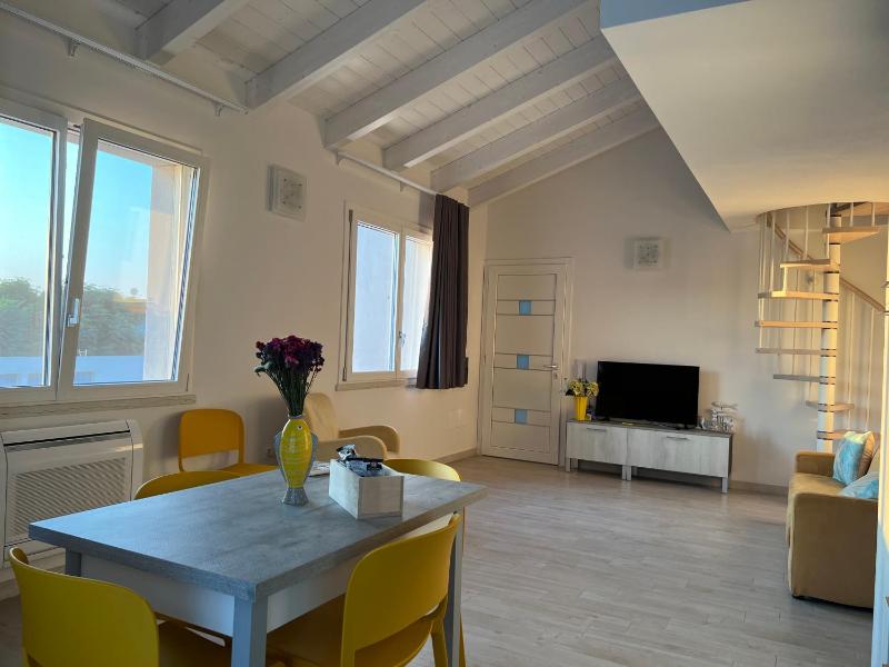 Domus de Victoria a Càbras - Lussuoso apt con piscina