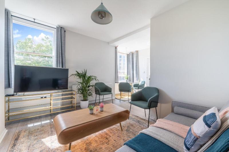Lovely 1 bedroom apartment in Waterloo — отель с удобствами в Лондоне