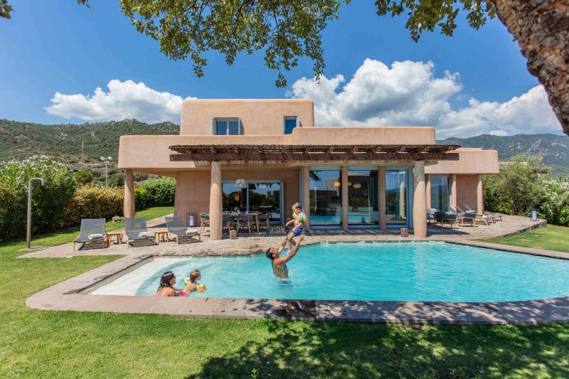 Is Molas Villas a Pula - Lussuose ville con piscina
