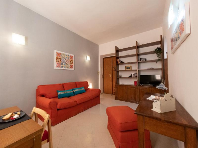The Best Rent - Cozy one-bedroom apartment near Villa Borghese — отель с удобствами в Риме