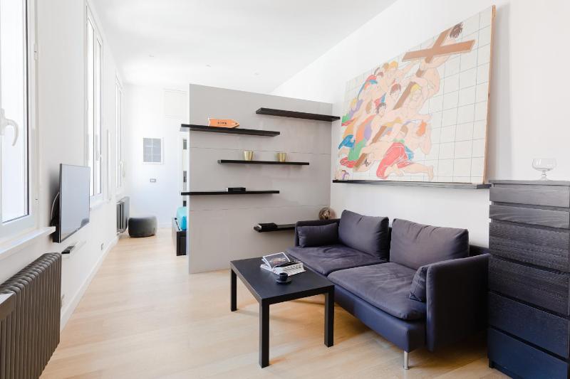 Trevi Fountain Apartments — отель с удобствами в Риме