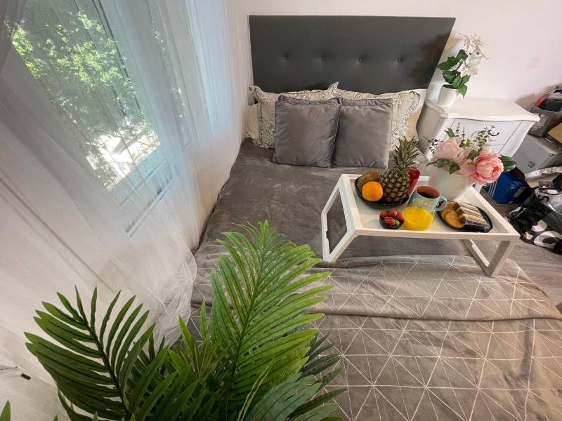 Цены на LUXURY room en MADRID в Мадриде