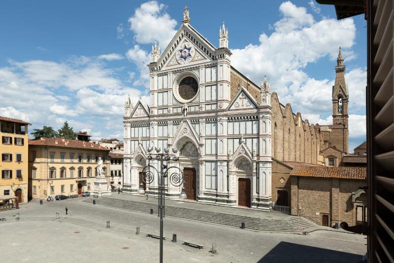 Santa Croce Front View Suite — отель в Флоренции, Италия