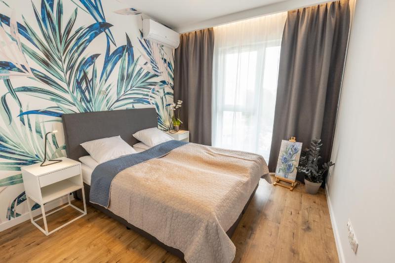 Home Apartament Metro Mlociny 97 — забронировать отель в Варшаве