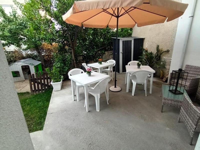 La Fenice a Budoni - Accogliente guest house con giardino
