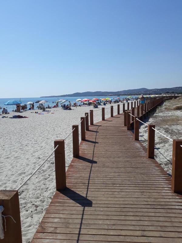 Sulla Spiaggia a La Caletta - Appartamento fronte mare
