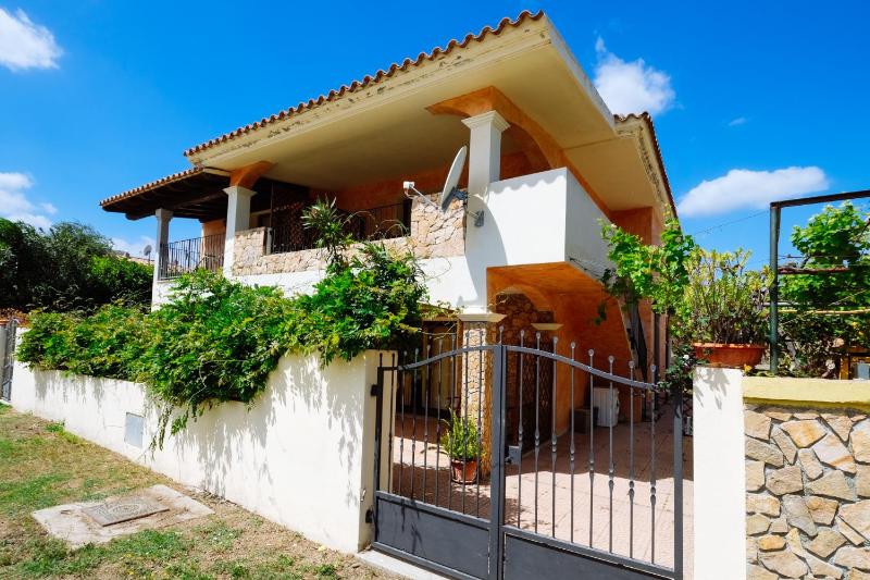 Villa Carta a Santa Lucia - Appartamenti con giardino